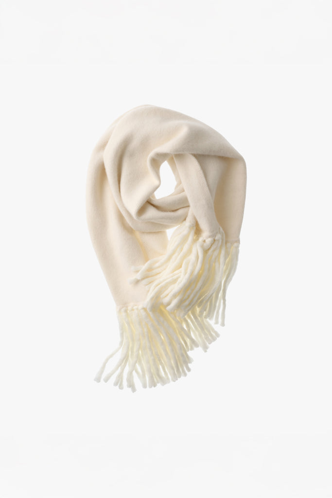 LILY VOLUME FRINGE MUFFLER