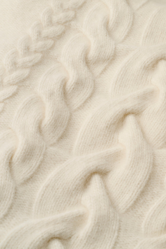 LILY CABLE KNIT