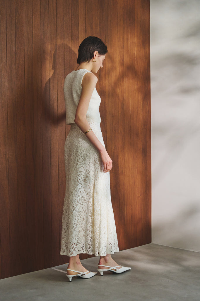 CONTOUR LACE SKIRT