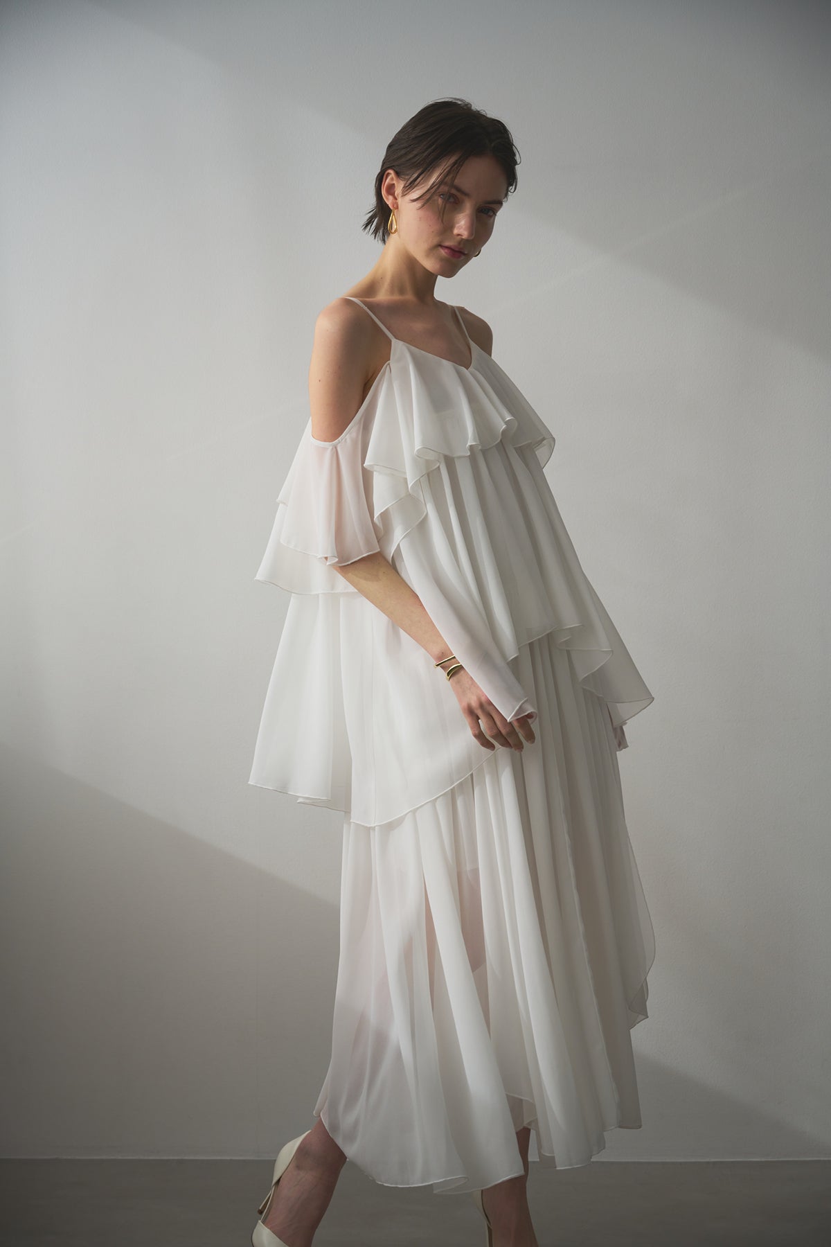 JilGrace ジルグレイス ベージュ フルロングコート 低身長 りぃさん WEB限定】リネンライクガウンロングコート LE SOUK HOLIDAY｜クロス