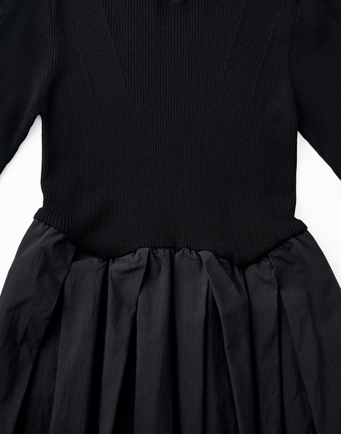 EMBLEM FLARE DRESS