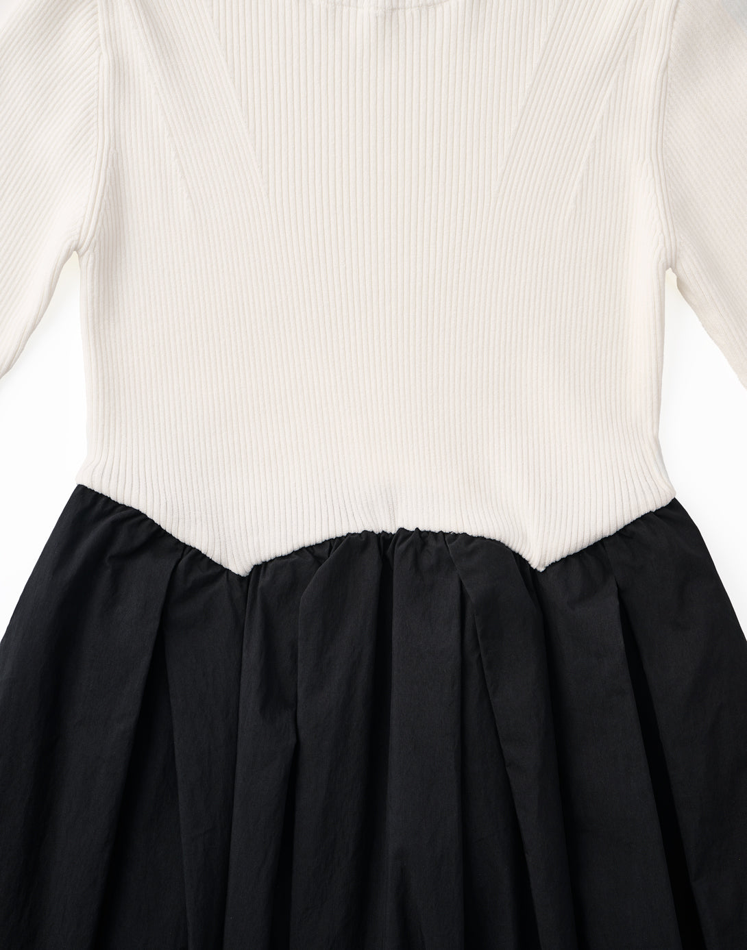 EMBLEM FLARE DRESS