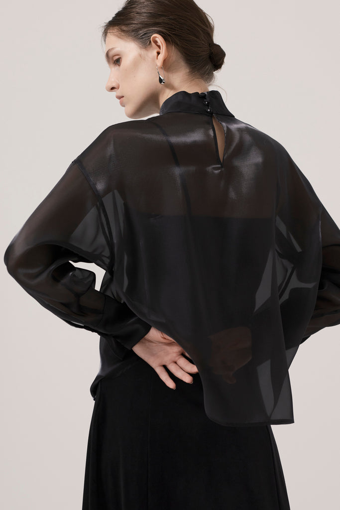 VEILED GLOW BLOUSE