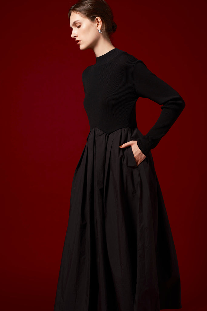 EMBLEM FLARE DRESS