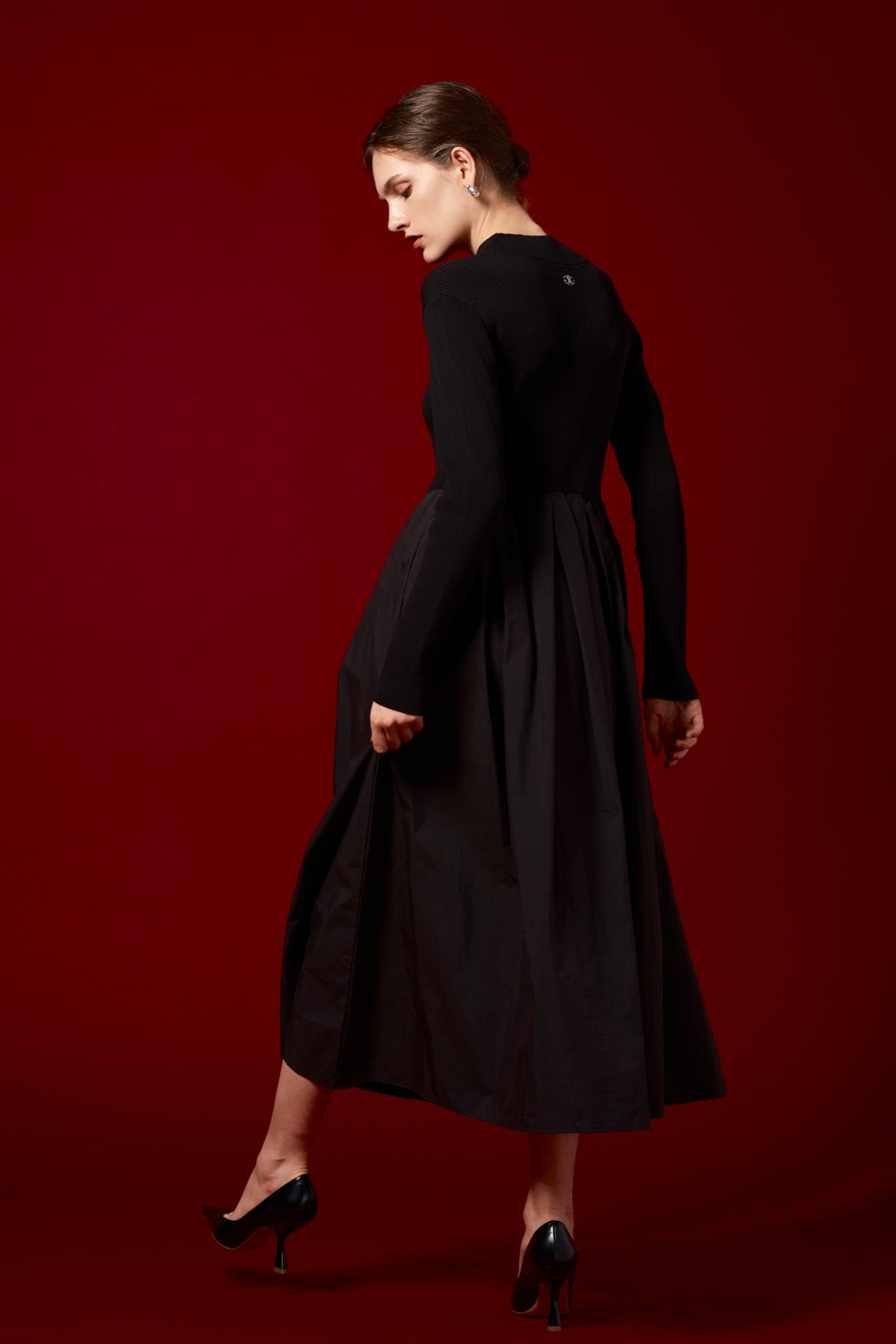 EMBLEM FLARE DRESS