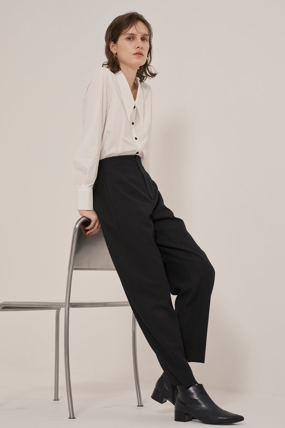 CURVED FORM PANTS