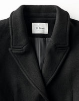 STATUE COAT