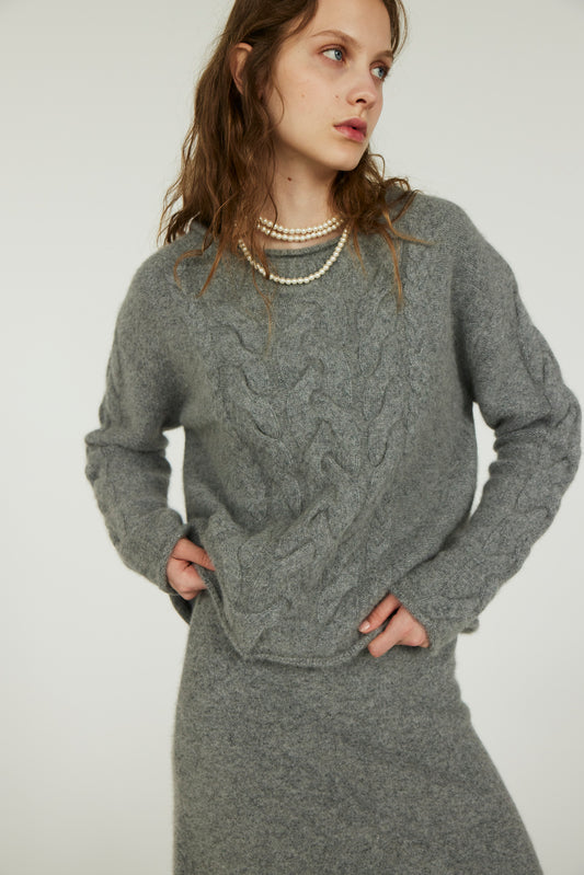 LILY CABLE KNIT