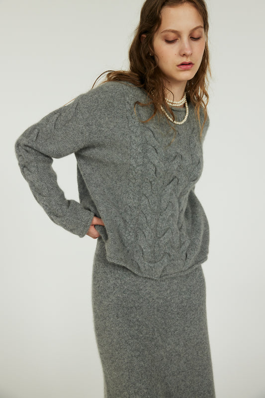 LILY CABLE KNIT